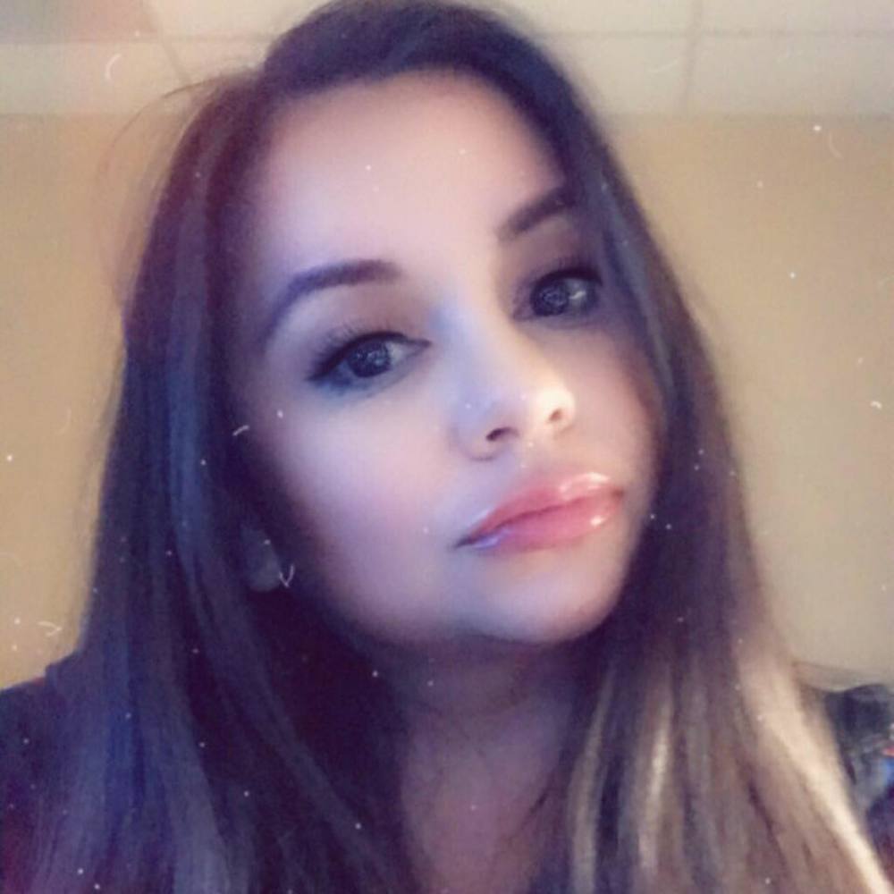 Meet your Posher, Anjelica